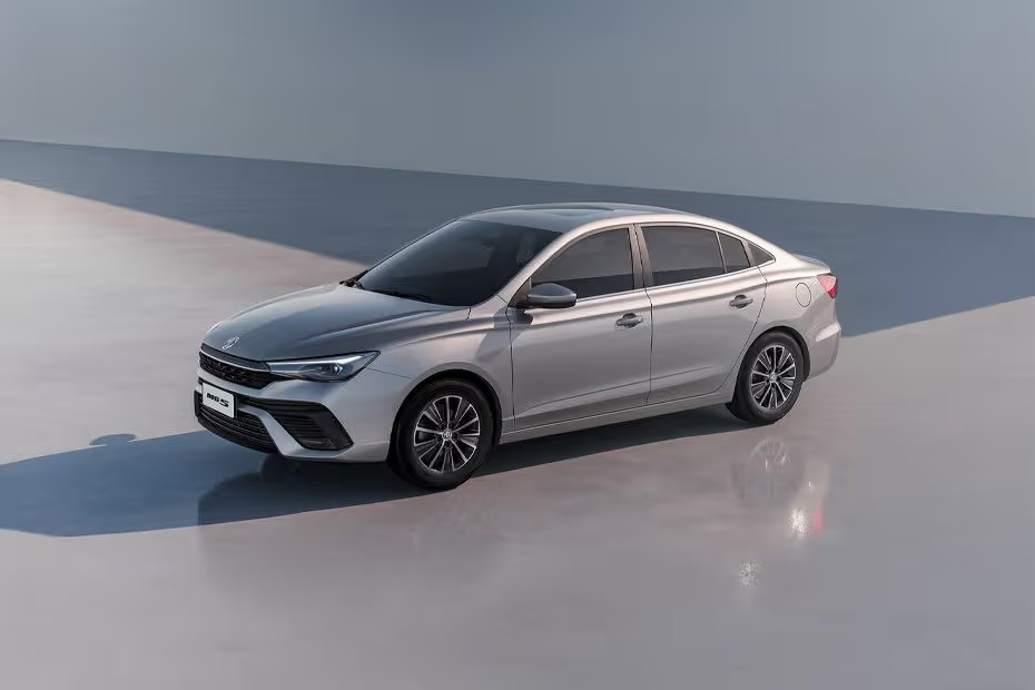 MG 5 2025